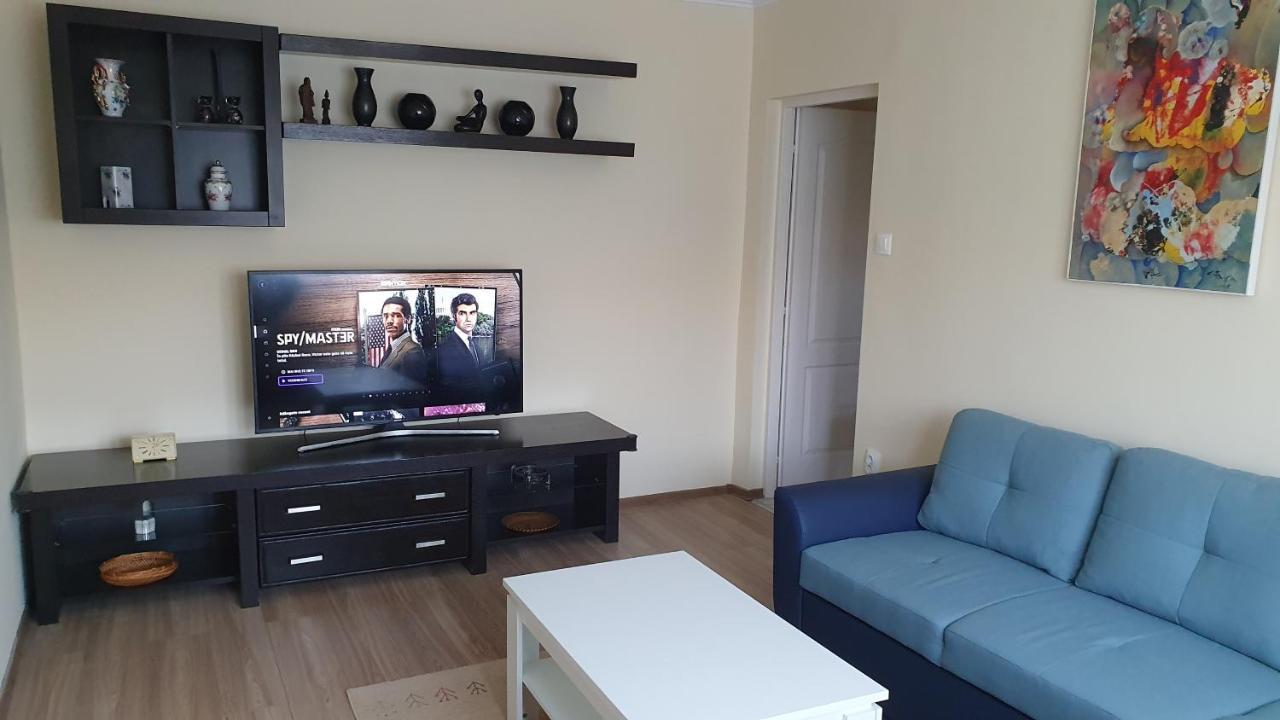 Apartament Estera Appartement Oradea Buitenkant foto