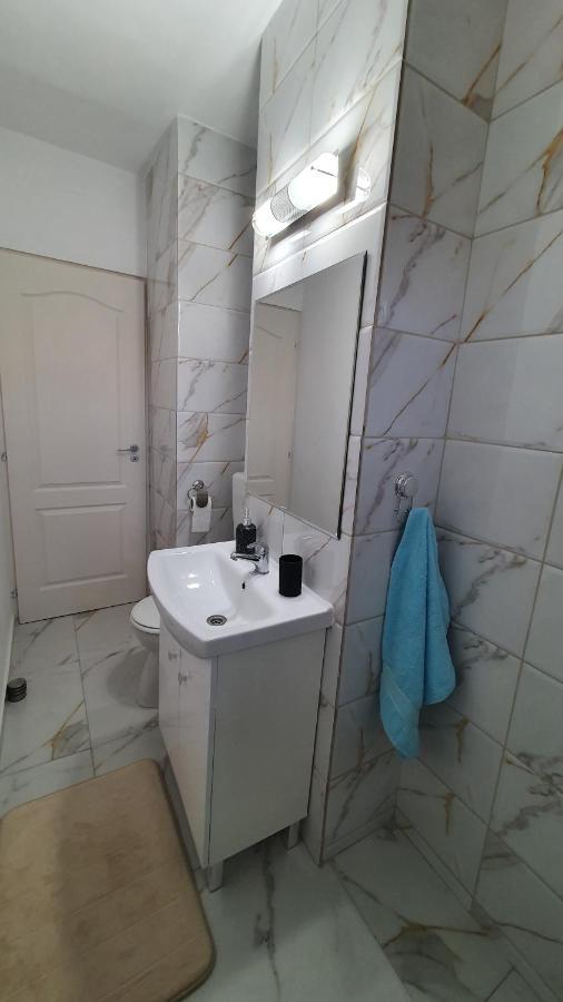 Apartament Estera Appartement Oradea Buitenkant foto