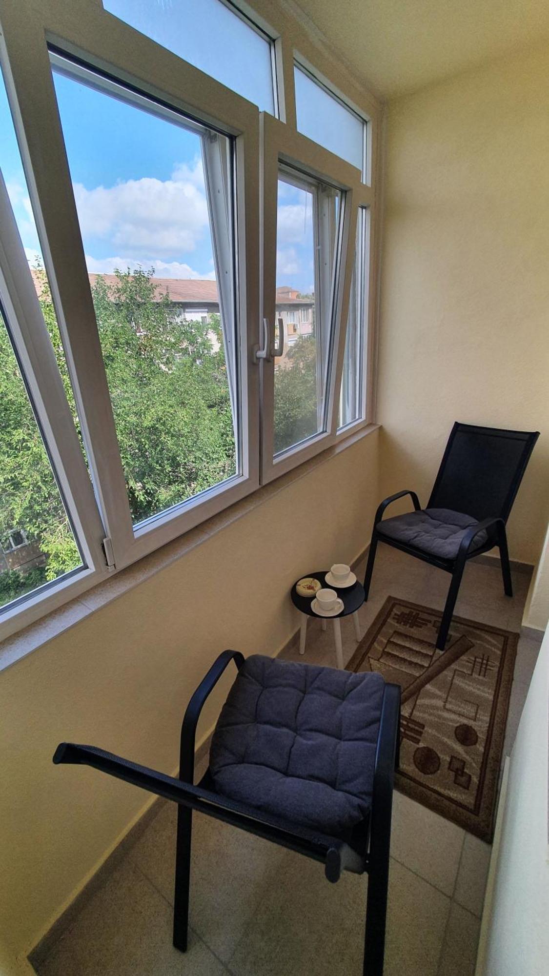 Apartament Estera Appartement Oradea Buitenkant foto